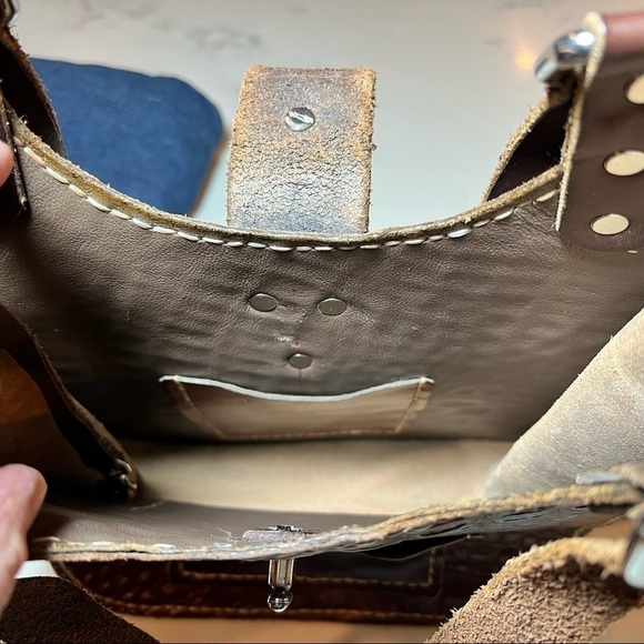 Handcrafted structured urban raw edge leather croc embossed shoulder bag NWOT - Picture 8 of 12